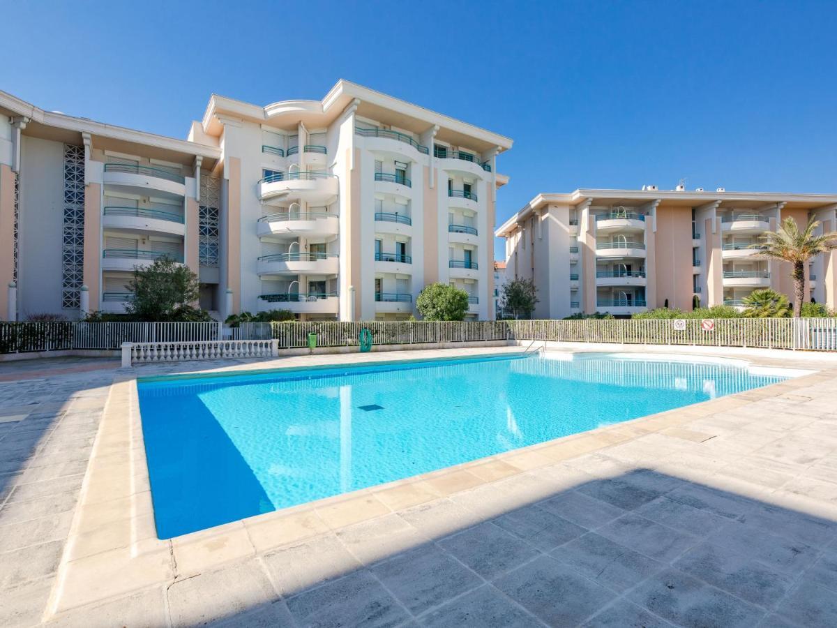 Apartment Le Cesarée-5 Fréjus Esterno foto