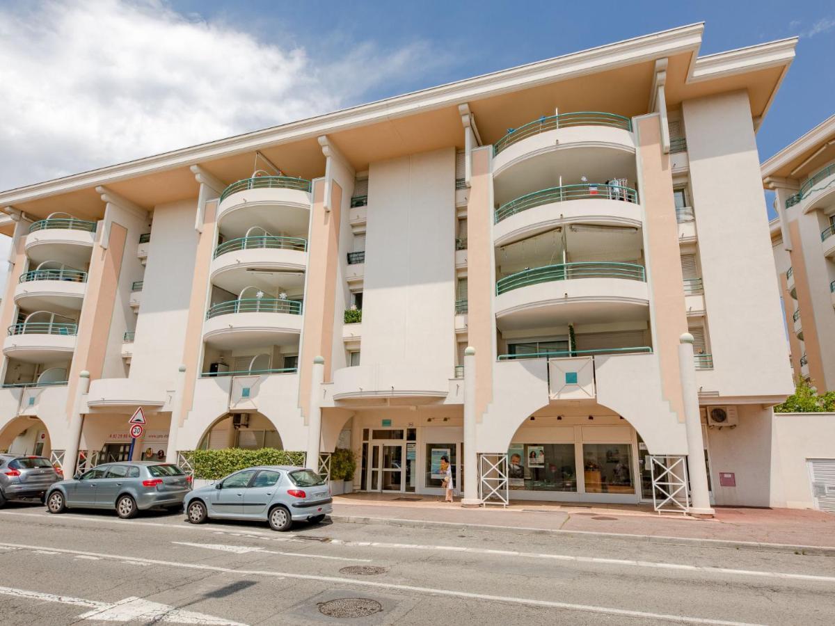 Apartment Le Cesarée-5 Fréjus Esterno foto